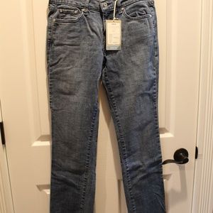 Ladies Levi's 505 Straight Leg Mid Rise 4 M New